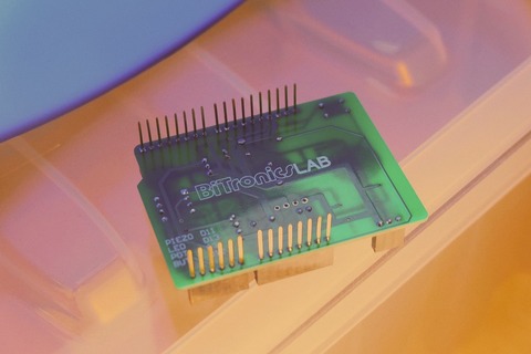 Плата расширения для набора «Юный нейромоделист» BiTronics Lab
