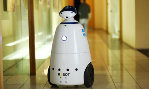 Робот промоутер R.bot 100