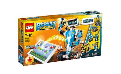 Набор для конструирования и программирования LEGO BOOST, 847 деталей