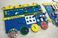 Бизиборд «Озорной паровозик» Приоритет