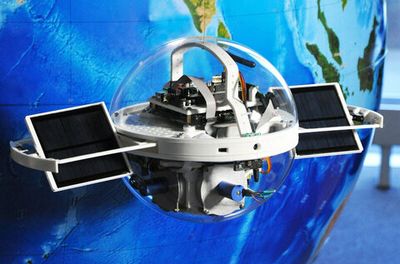 Конструктор космического аппарата 