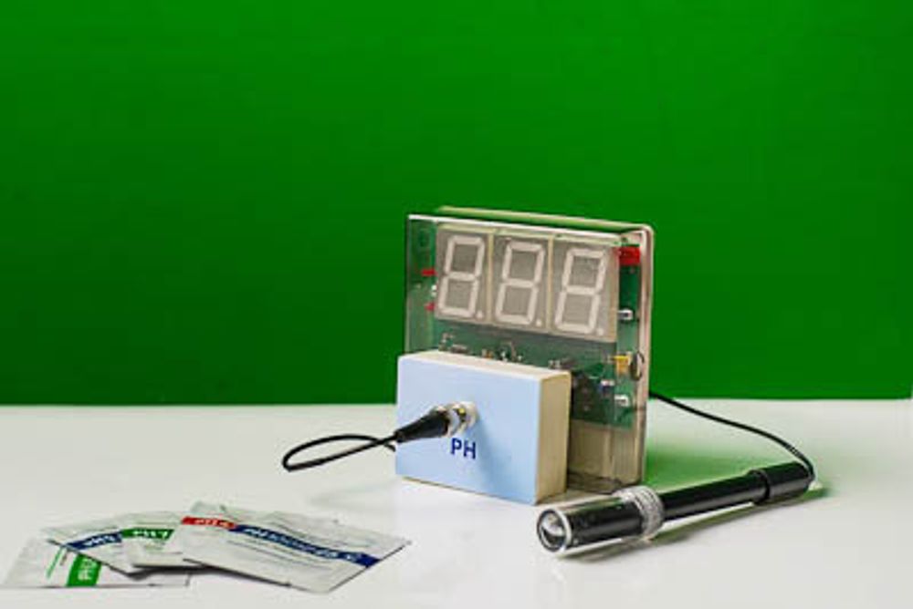 Датчик pH с независимой индикацией (демонстрационный) Строникум